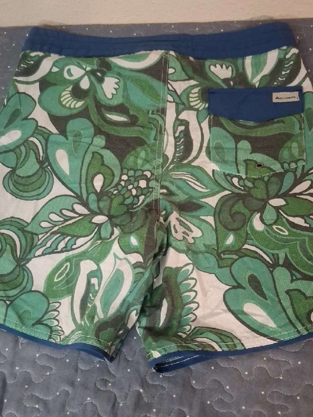 Allyance Green Floral Men's Board Shorts size 32